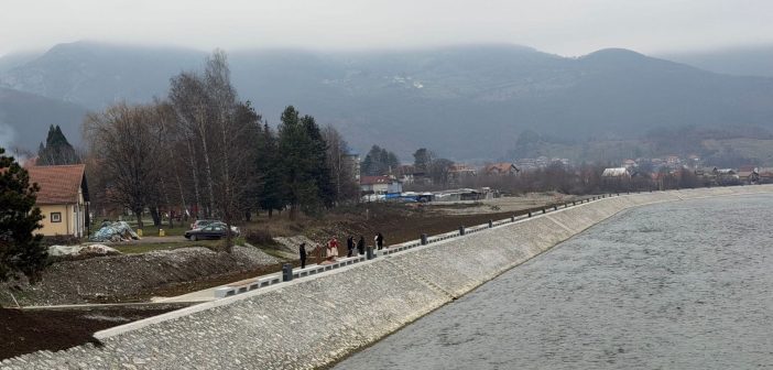 “NEĆEMO DOZVOLITI URBANICID I BACANJE MILIONA U LIM”