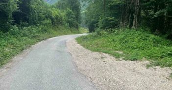 REKORDNA POSJETA GUSINJU, A PUT DO GREBAJA U KATASTROFALNOM STANJU
